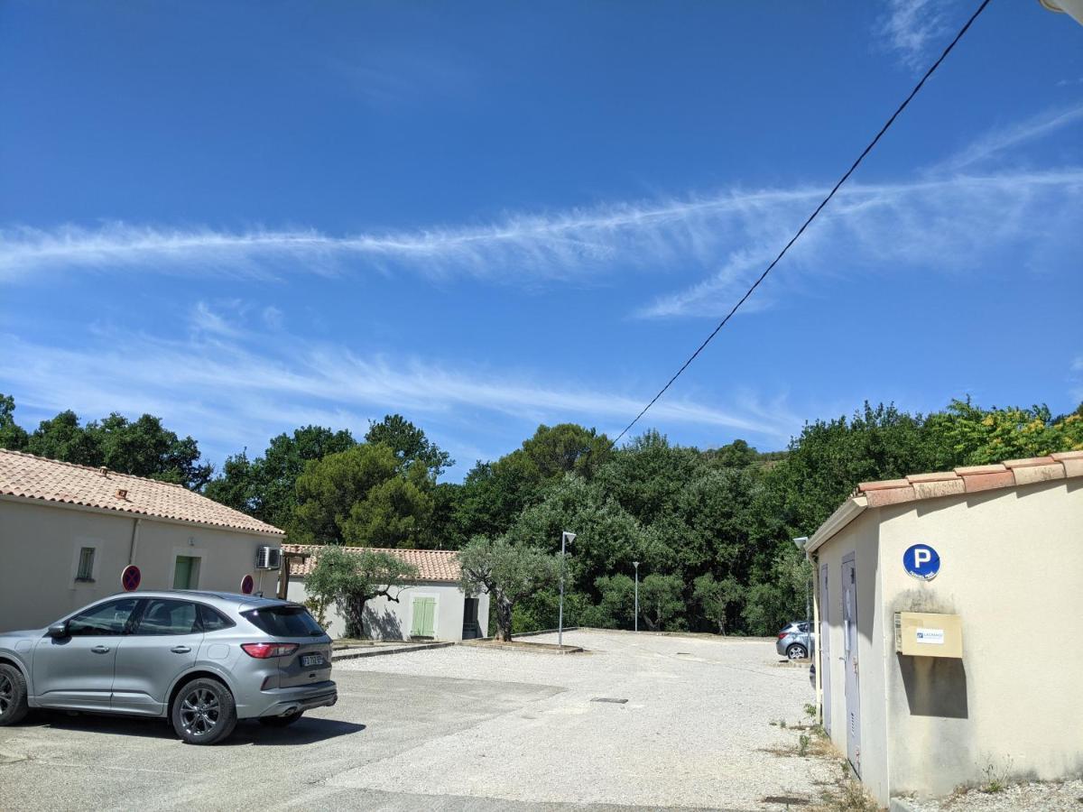 Maisonnette Dans Domaine Avec Piscine A Nyons, Pays Des Olives Экстерьер фото